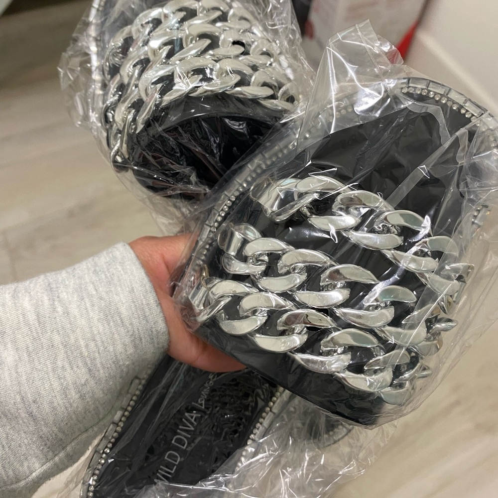 Brand new silver chain sandals from Vici size 5